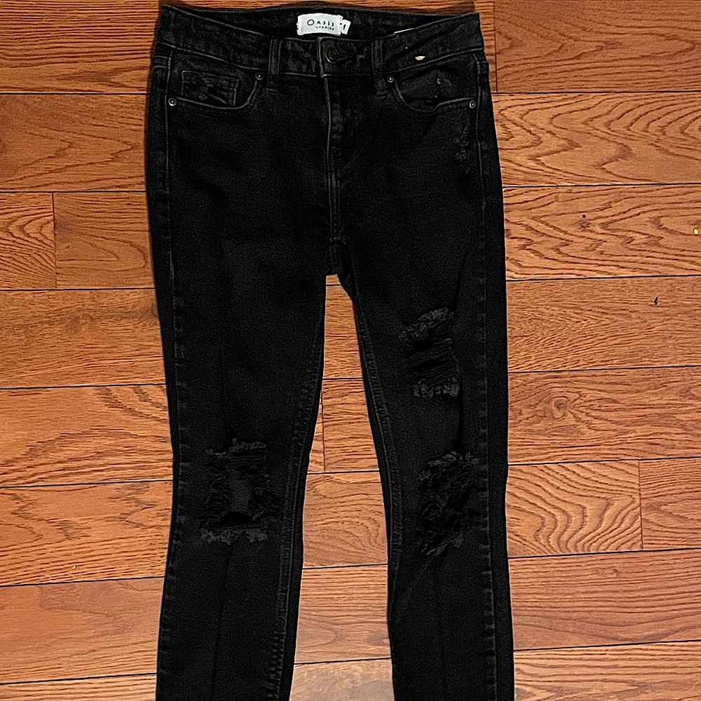 [Oasis] Black denim ripped jeans